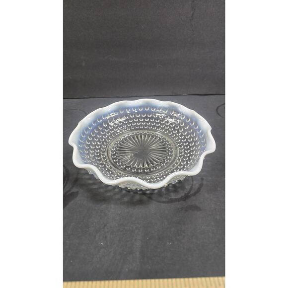 Vintage Moonstone Hobnail Opalescent Glass Ruffled Edge Bowl Dish Clear White - Picture 4 of 6